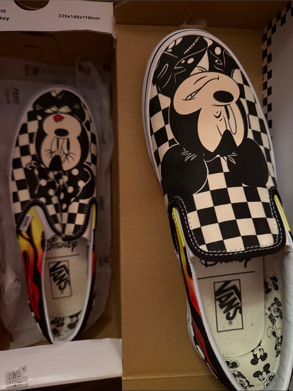 Vans Classic Slip On Mickey and Minnie Vans